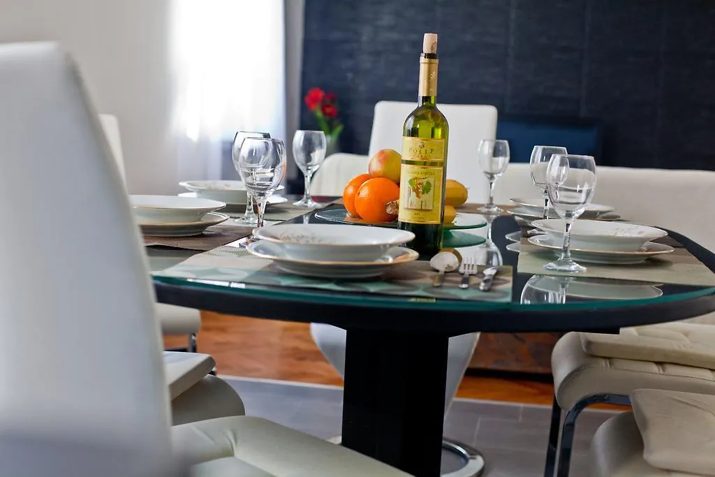 Apartments Erceg Trogir