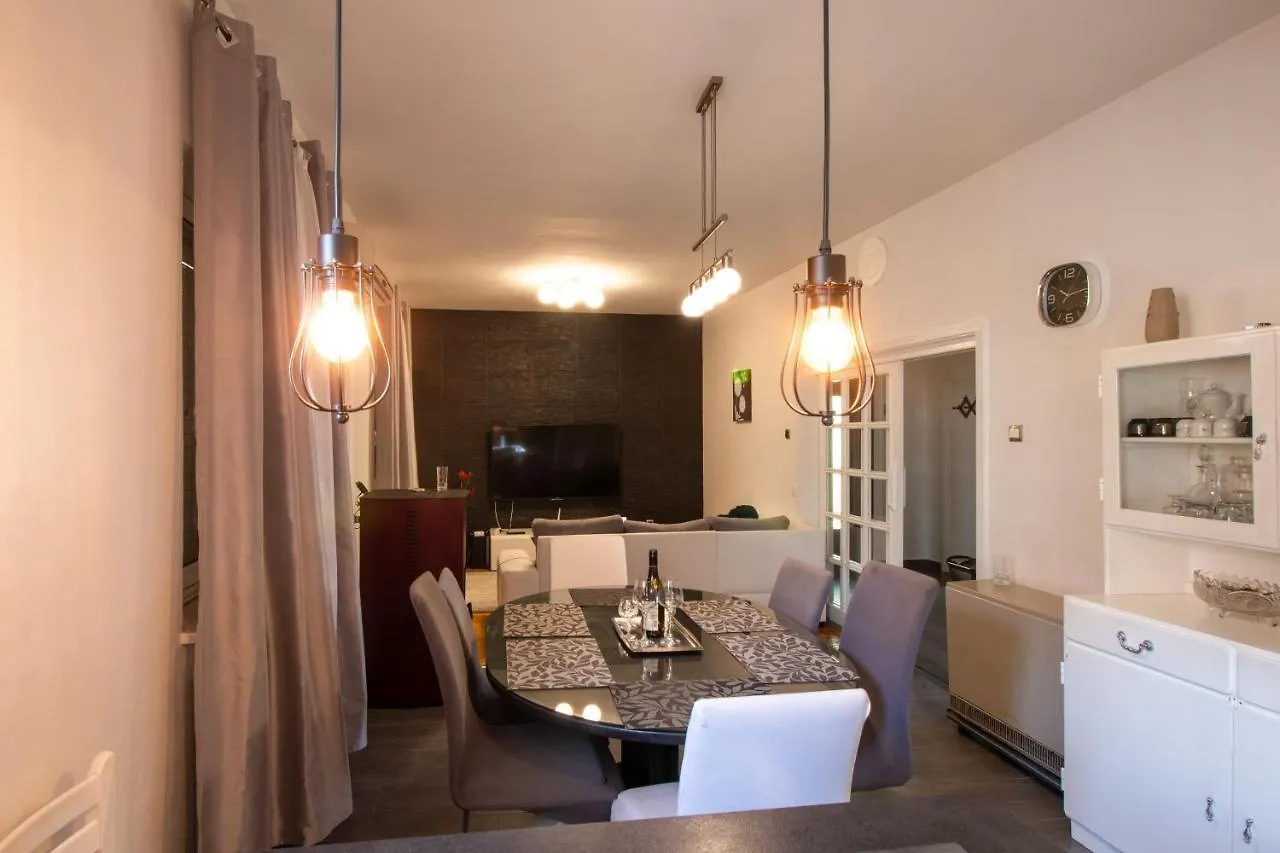 Apartments Erceg Trogir